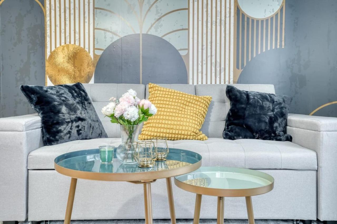 L'Elegant Chic-T2-Paris-Disneyland Jo Paris 2024 诺伊斯·勒·格兰德 外观 照片